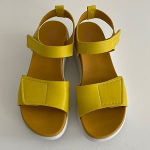 Luna 10543 Lemon Sandal